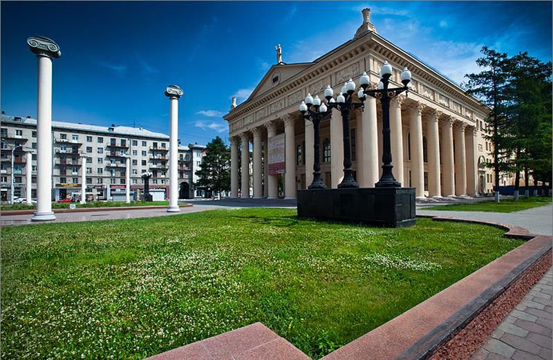 8 ноября бенефис к юбилею Илоны Литвиненко в Новокузнецком драмтеатре